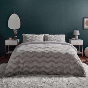 Silentnight Faux Fur Duvet Set - Silver