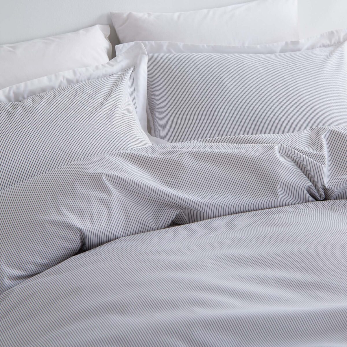 Silentnight Pinstripe Oxford Edge Duvet Set - Denim