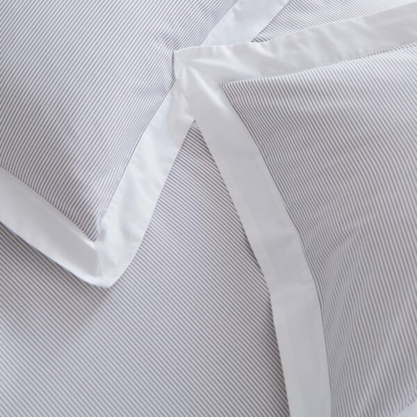 Silentnight Pinstripe Oxford Edge Duvet Set - Smoke