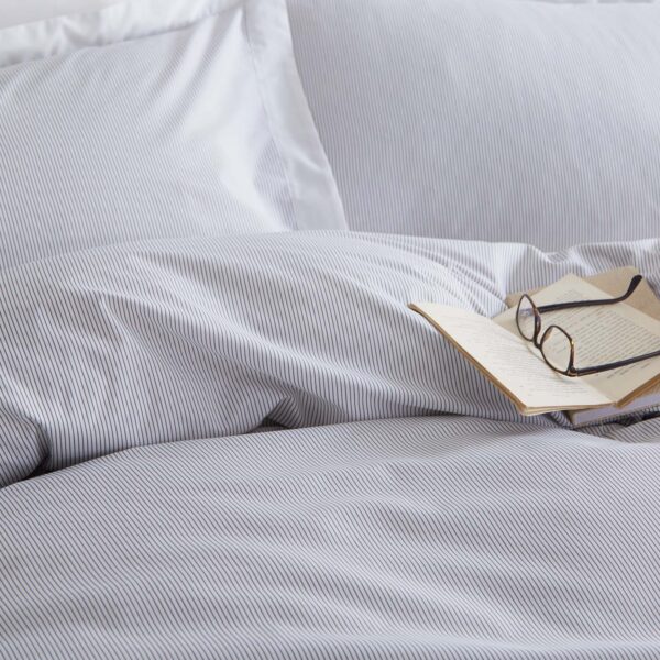 Silentnight Pinstripe Oxford Edge Duvet Set - Smoke