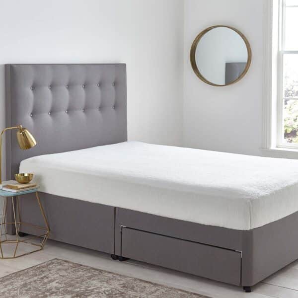 Silentnight Teddy Fleece Fitted Sheet - Cream