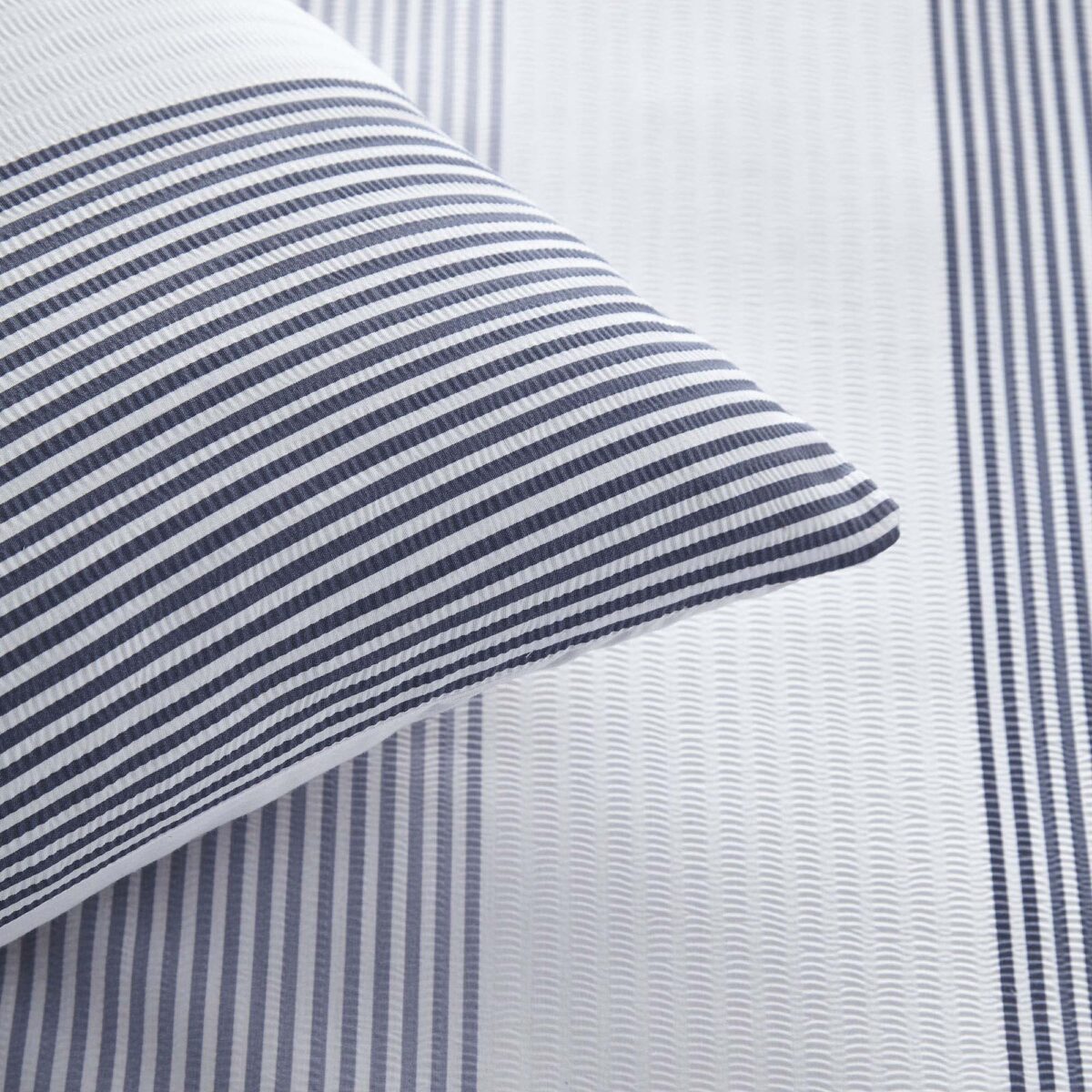 Silentnight Seersucker Stripe Duvet Set - Denim