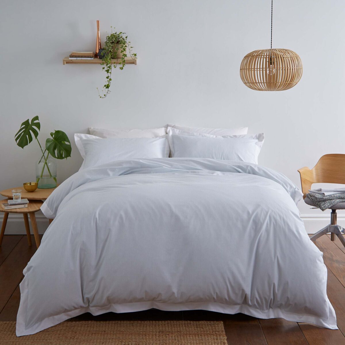 Silentnight Pinstripe Oxford Edge Duvet Set - Duck Egg
