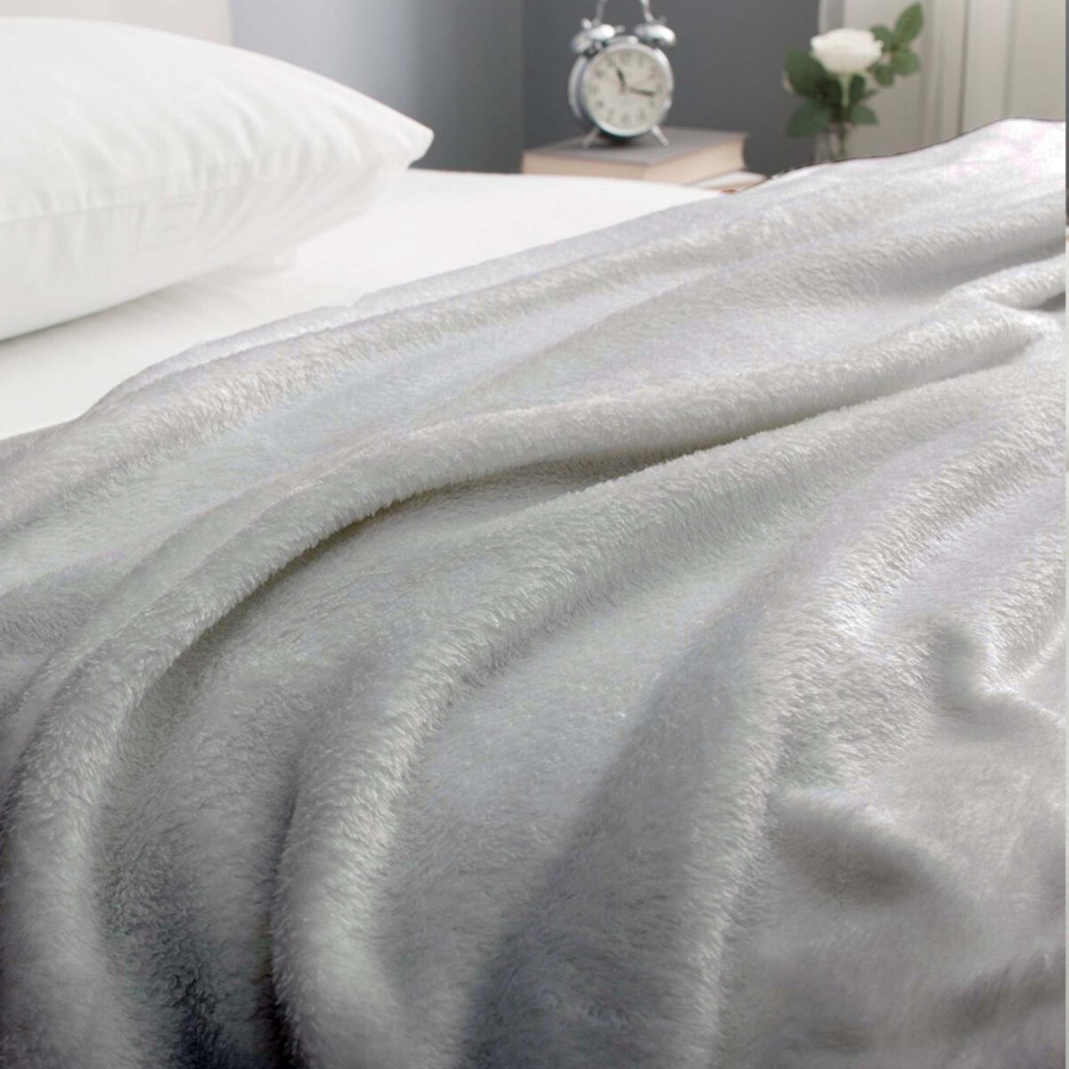 Silentnight Hazy Flannel Fleece Throw - Grey