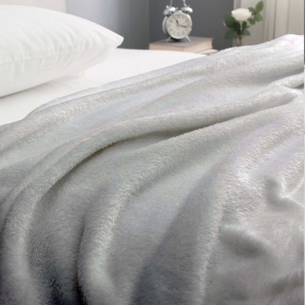 Silentnight Hazy Flannel Fleece Throw - Grey