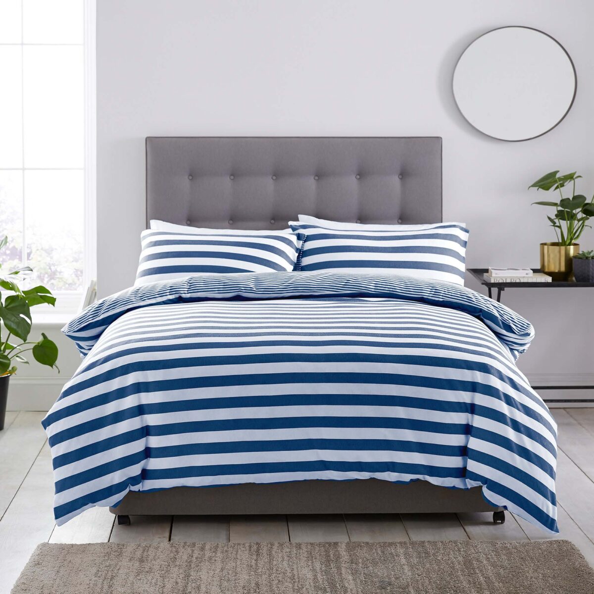 Silentnight Jersey Stripe Duvet Set - Navy
