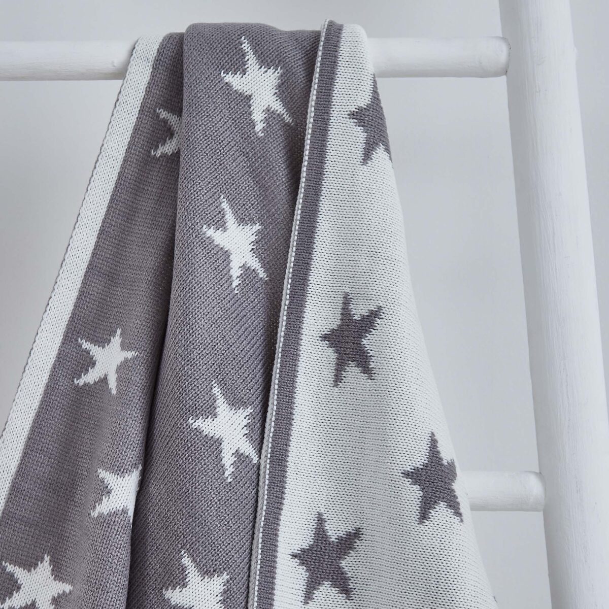 Silentnight Safe Nights Knitted Chenille Throw