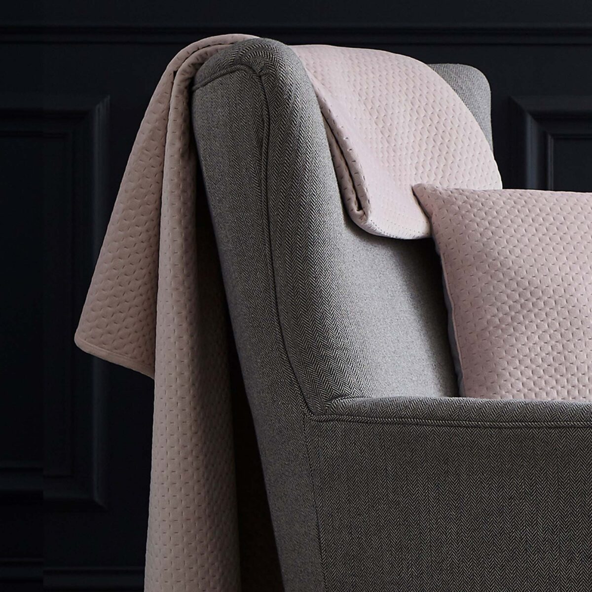 Silentnight Velour Pinsonic Throw